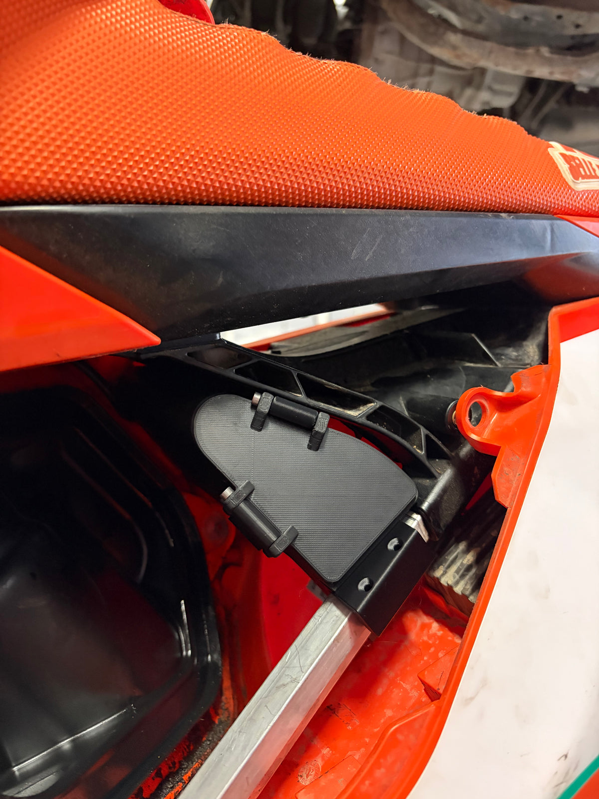 KTM HUSQVARNA GASGAS Air Filter Tool Box